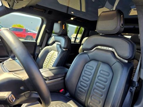 Used 2022 Rivian R1S Launch Edition AWD/4WD image 28