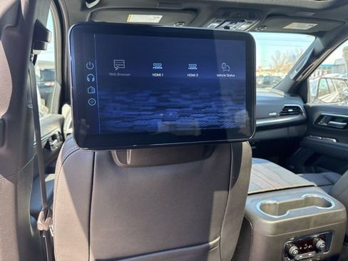 New 2026 Chevrolet Suburban High Country AWD/4WD image 24