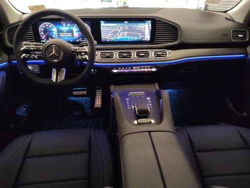 New 2026 Mercedes-Benz GLS 450 4MATIC image 14