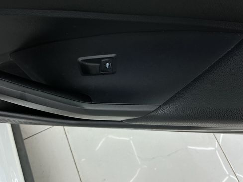 Used 2019 Volkswagen Jetta GLI FWD image 37