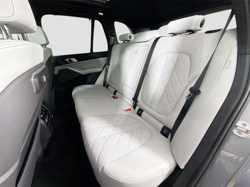 New 2026 BMW X5 xDrive40i w/ Climate Comfort Package AWD/4WD image 24