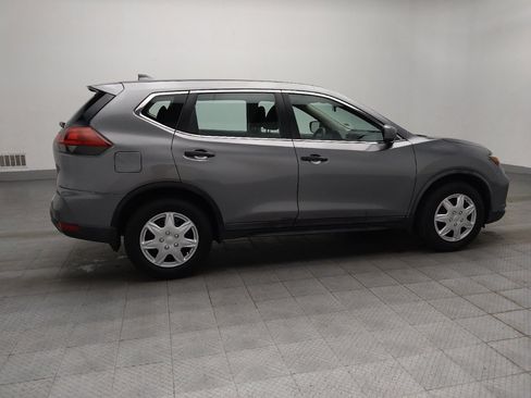 Used 2018 Nissan Rogue S FWD image 10