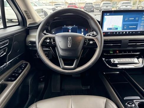 Certified 2023 Lincoln Corsair FWD image 18