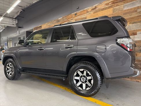 Used 2019 Toyota 4Runner TRD Off-Road Premium AWD/4WD image 21