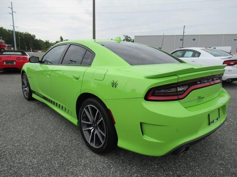 Used 2023 Dodge Charger R/T w/ Harman/Kardon Audio Group RWD image 5