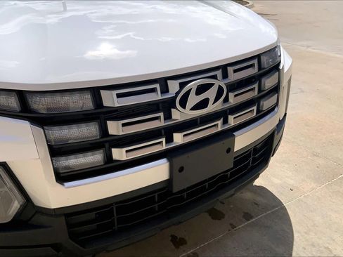 Certified 2026 Hyundai Santa Cruz SE image 32