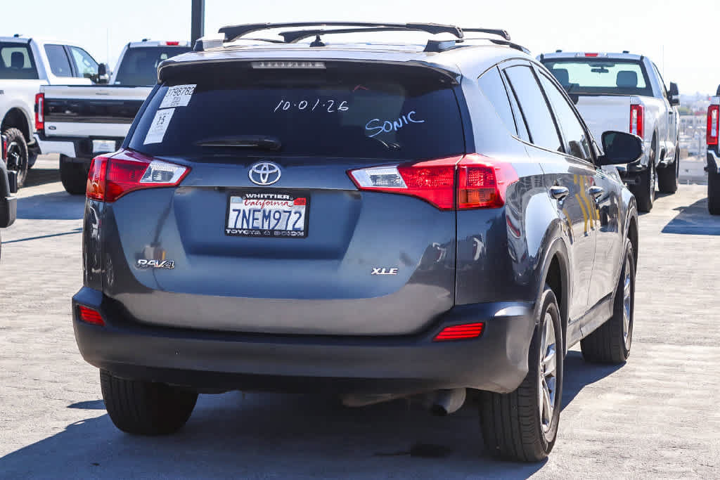 Used 2015 Toyota RAV4 XLE FWD image 4