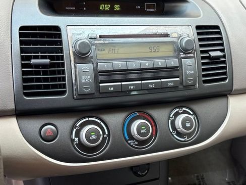 Used 2006 Toyota Camry LE FWD image 15