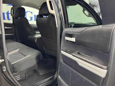 Used 2016 Toyota Tundra SR5 w/ SR5 Upgrade Package image 13