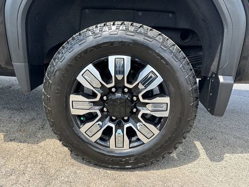 Used 2024 GMC Sierra 2500 Denali w/ Technology Package image 19