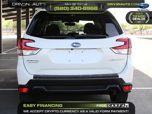 Used 2019 Subaru Forester Premium AWD/4WD image 6