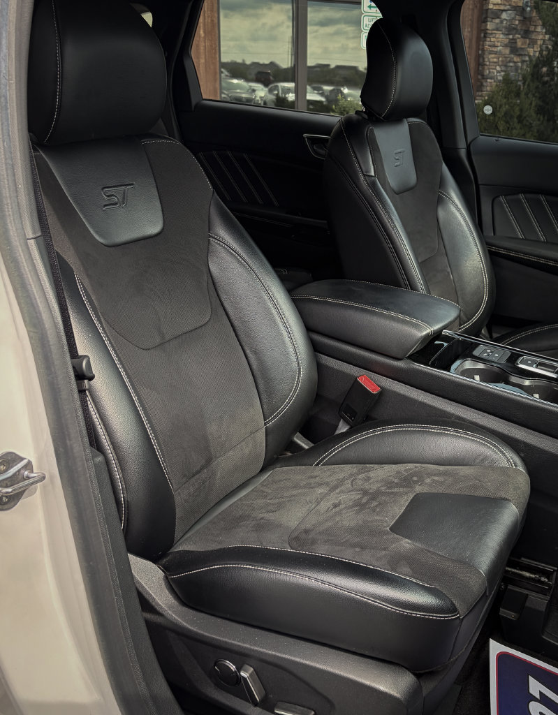 Used 2019 Ford Edge ST w/ Equipment Group 401A AWD/4WD image 31