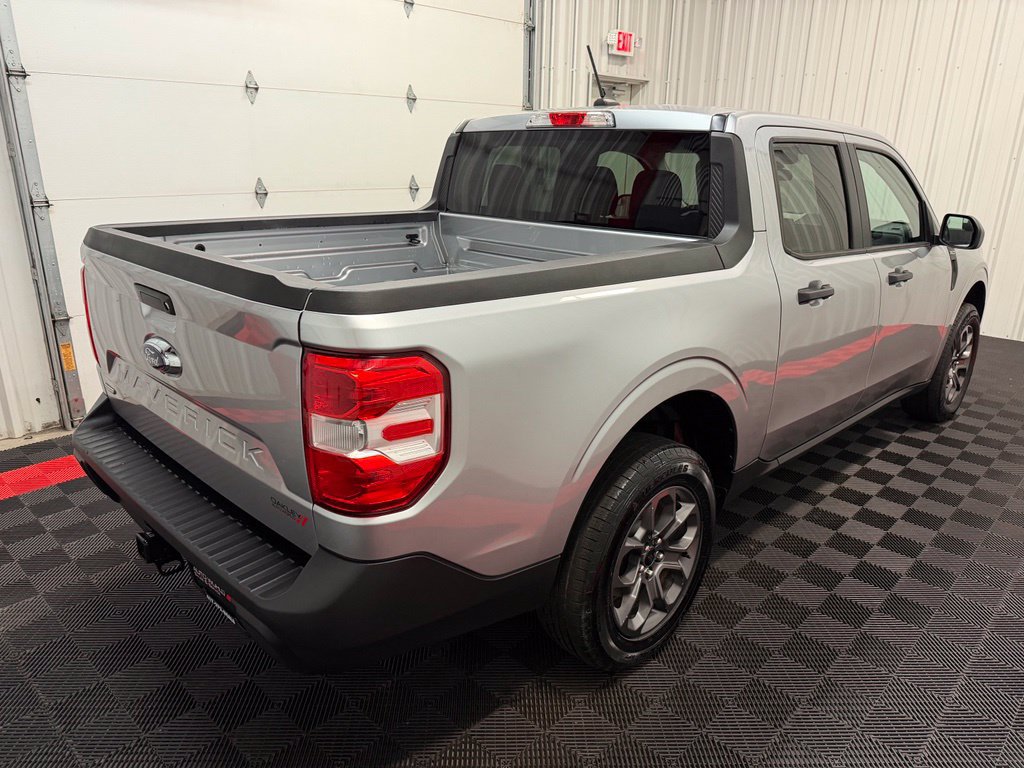 Used 2022 Ford Maverick XLT FWD image 6