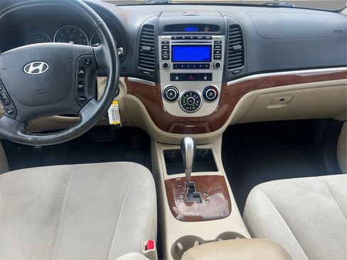 Used 2009 Hyundai Santa Fe SE FWD image 29
