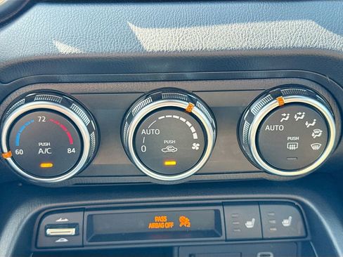 Used 2025 MAZDA MX-5 Miata RF Grand Touring image 17