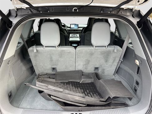 Used 2020 Lincoln Aviator Reserve w/ Equipment Group 202A image 31