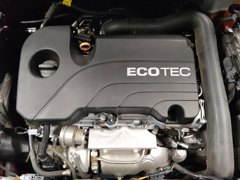 Used 2020 Chevrolet Equinox LT image 30