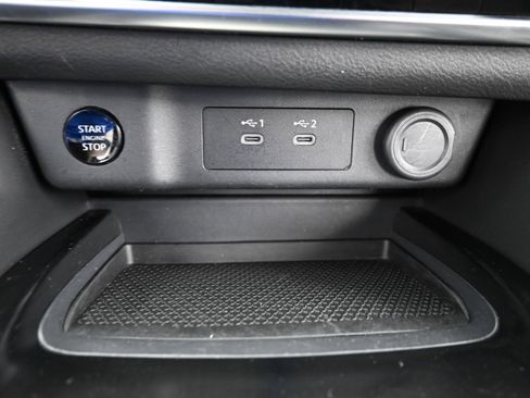 Used 2025 Nissan Rogue SV FWD image 23
