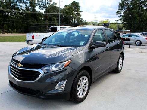 Used 2020 Chevrolet Equinox LS w/ LPO, Floor Liner Package image 11
