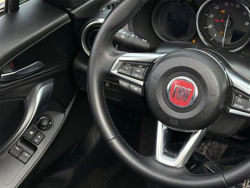 Used 2019 FIAT 124 Spider Lusso w/ Convenience Group image 22