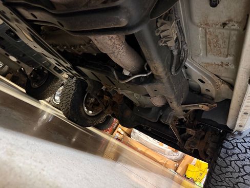 Used 2012 RAM 2500 ST w/ Chrome Appearance Group image 23