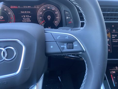 New 2025 Audi Q7 3.0T Prestige image 19