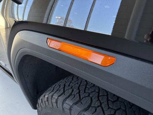 Used 2026 GMC Sierra 2500 AT4 w/ AT4 Premium Plus Package image 13