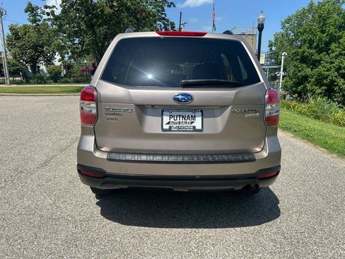 Used 2015 Subaru Forester 2.5i w/ Alloy Wheel Package AWD/4WD image 4