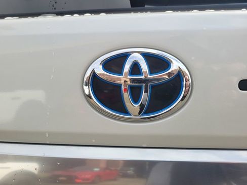 Used 2023 Toyota Sequoia Capstone image 7