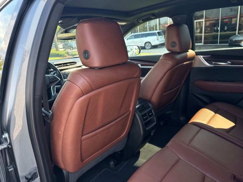Used 2024 Cadillac XT5 Premium Luxury image 32