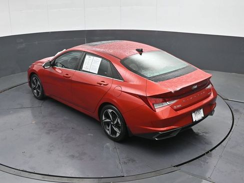 Used 2022 Hyundai Elantra Limited image 46