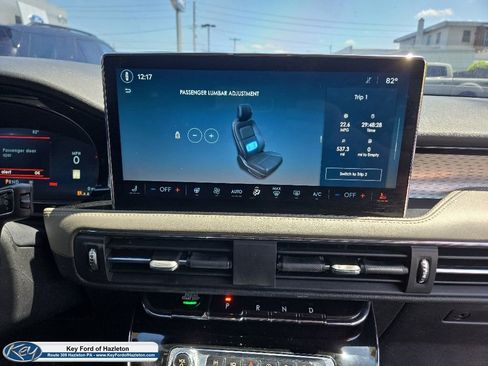 Used 2023 Lincoln Corsair AWD w/ Equipment Group 102A image 24