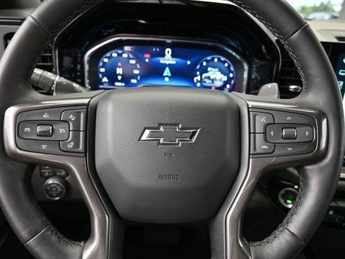 Used 2025 Chevrolet Silverado 1500 ZR2 w/ Technology Package image 37
