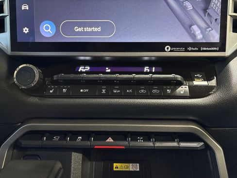 Used 2023 Toyota Tundra Limited image 20