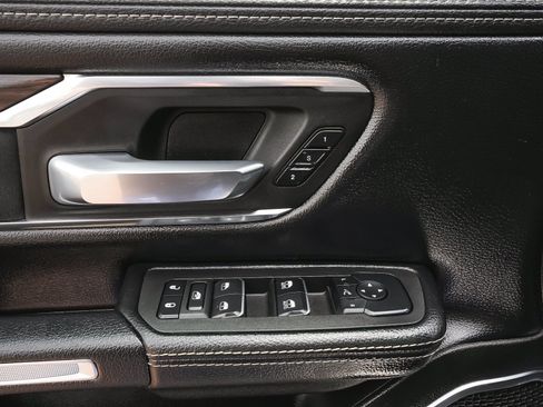 Used 2025 RAM 1500 Laramie w/ Sport Appearance Package AWD/4WD image 11