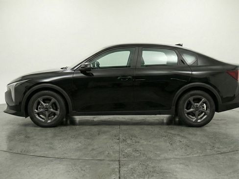 Used 2025 Kia K4 LXS image 5