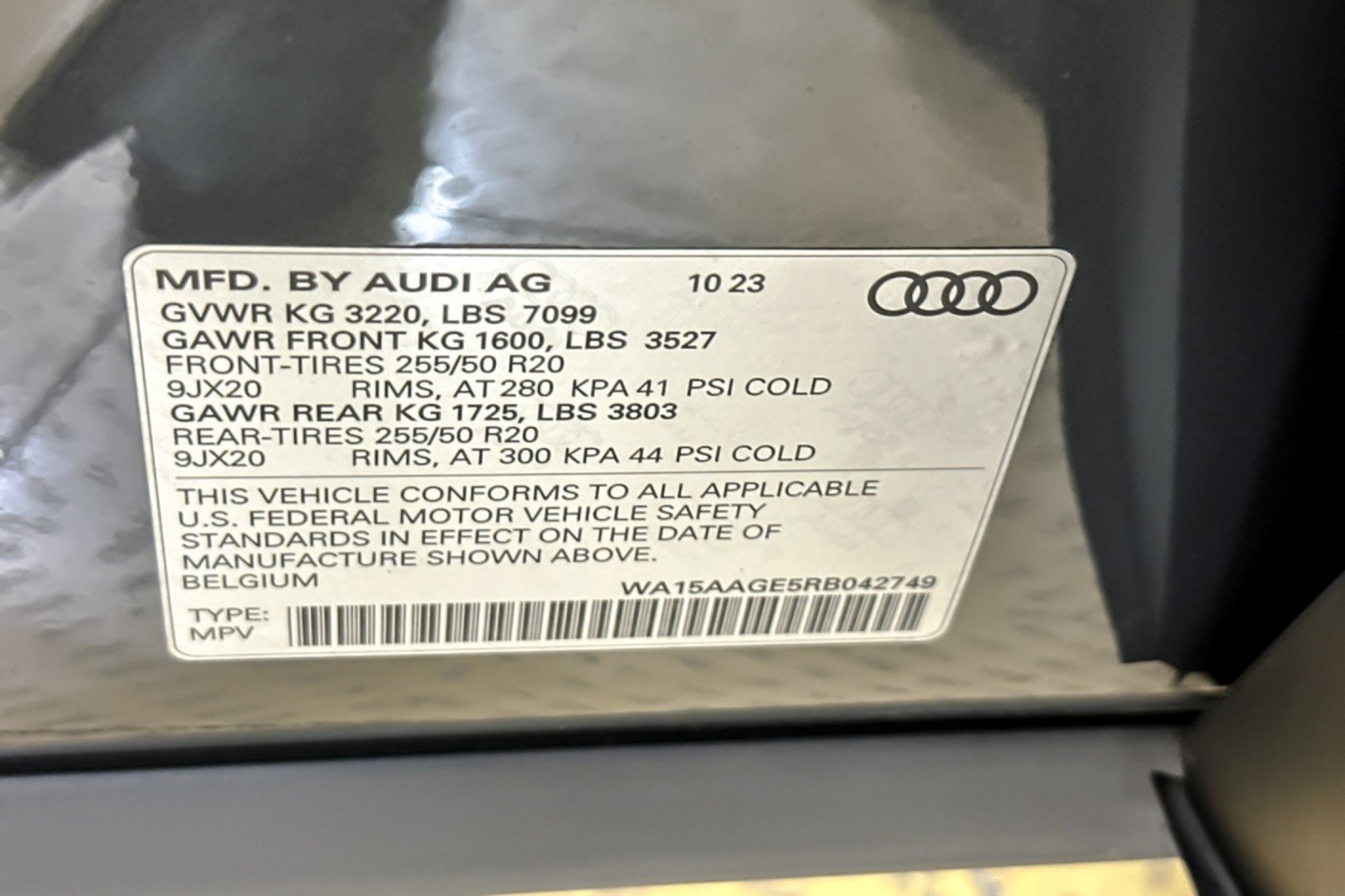 Used 2024 Audi Q8 e-tron Premium Plus w/ Premium Plus Package AWD/4WD image 27