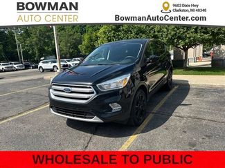 Used 2017 Ford Escape SE AWD/4WD video 1