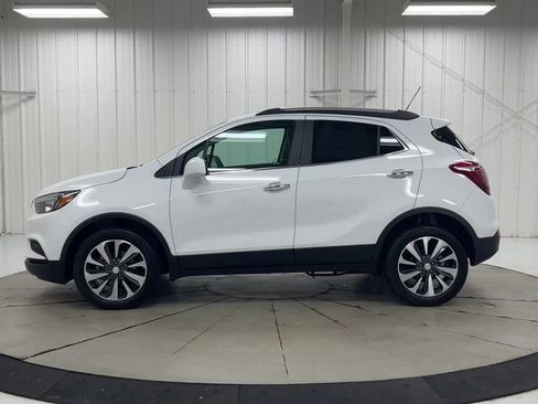 Used 2022 Buick Encore Preferred w/ Safety Package AWD/4WD image 5