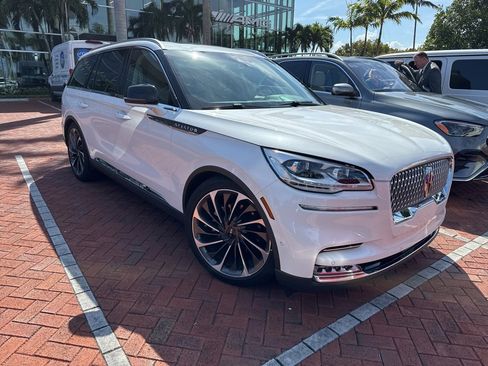 Used 2024 Lincoln Aviator Reserve w/ Equipment Group 201A image 1