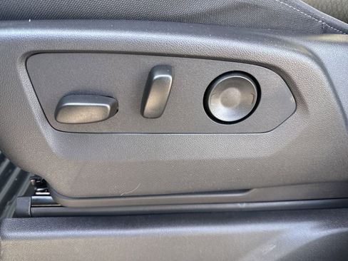 New 2026 Chevrolet Silverado 1500 Custom Trail Boss w/ LPO, Dark Essentials Package image 11