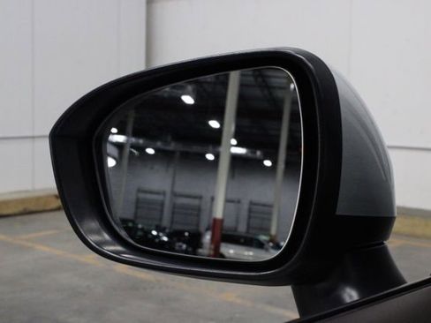 Used 2022 Nissan Rogue SV image 41