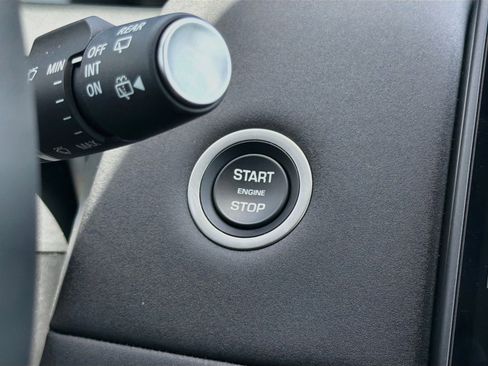 Used 2025 Land Rover Discovery Sport S AWD/4WD image 37