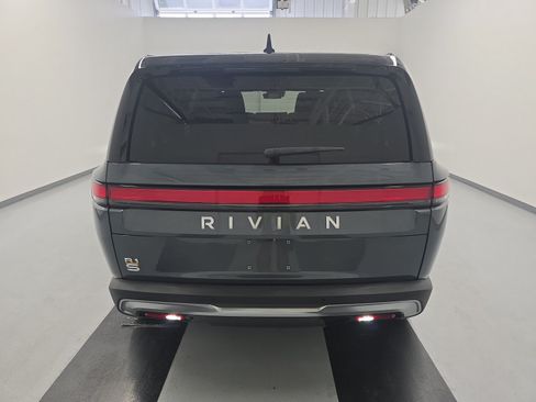 Used 2024 Rivian R1S Adventure AWD/4WD image 4