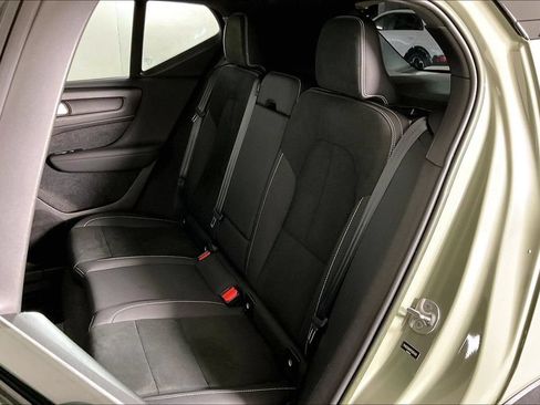 Used 2023 Volvo XC40 Recharge Ultimate AWD/4WD image 25