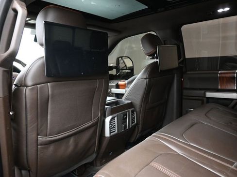Used 2017 Ford F250 King Ranch w/ King Ranch Ultimate Package image 18