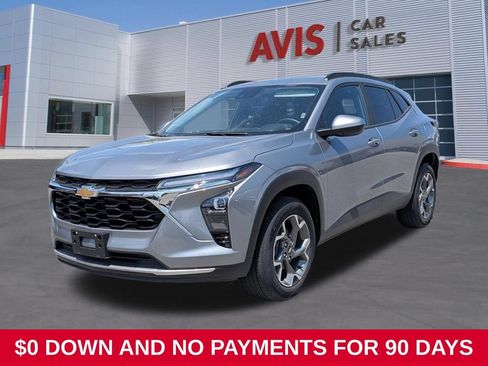 Used 2025 Chevrolet Trax LT w/ LT Convenience Package FWD image 1