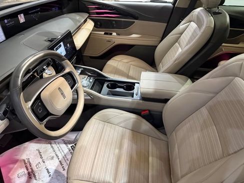 Used 2024 Lincoln Nautilus Reserve w/ Equipment Group 202A AWD/4WD image 24