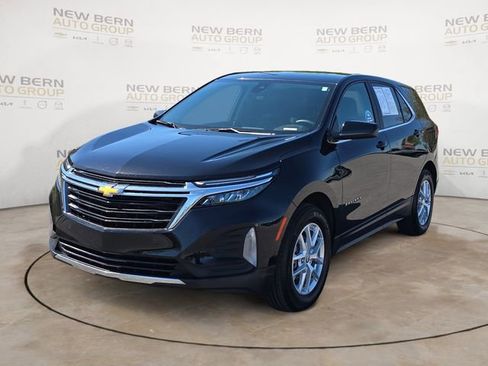 Used 2024 Chevrolet Equinox LT FWD image 1