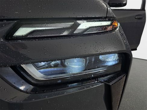 Certified 2023 BMW X7 xDrive40i w/ Executive Package image 34